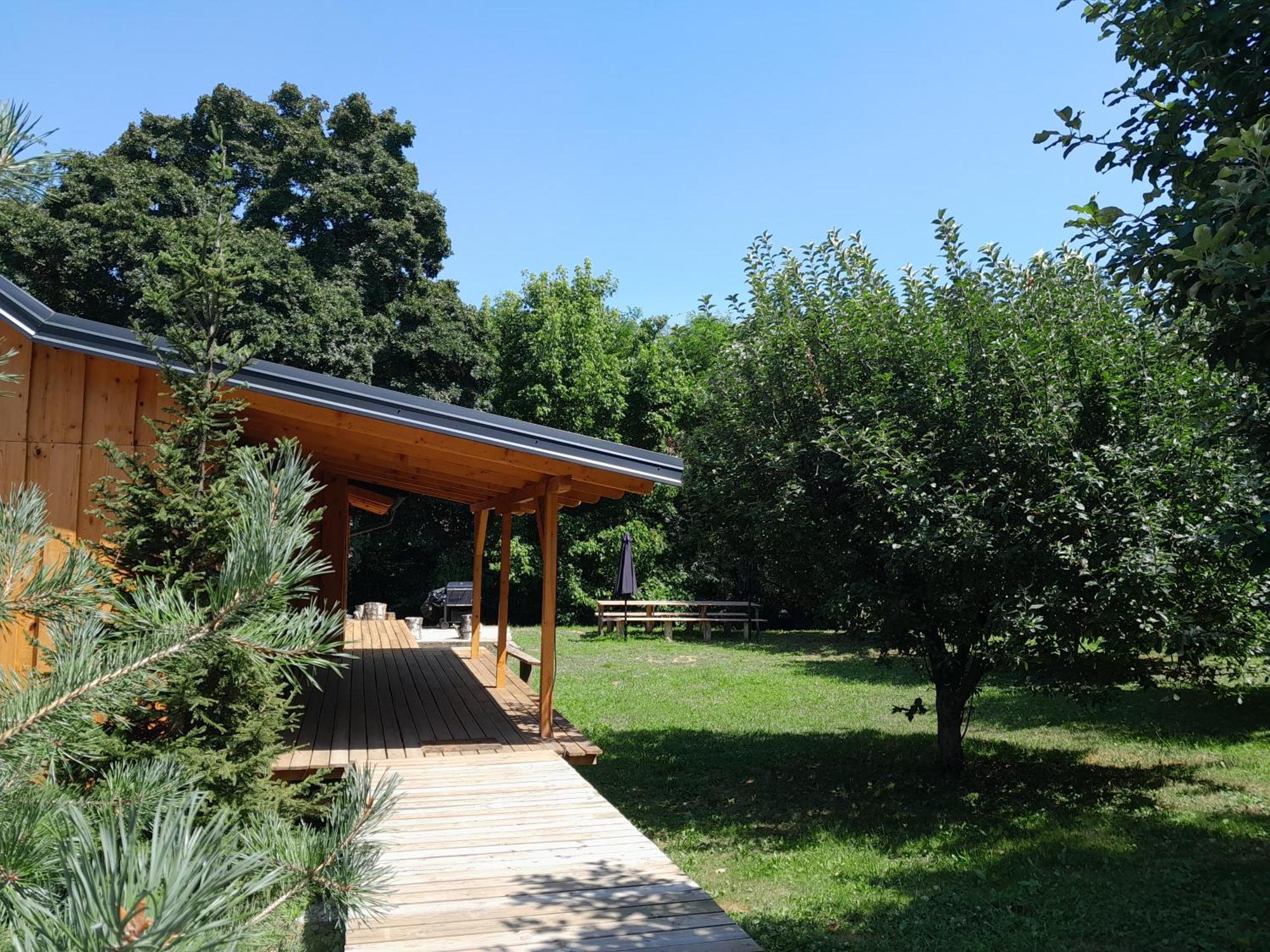Nica Wood Villa Sremska Kamenica Dış mekan fotoğraf